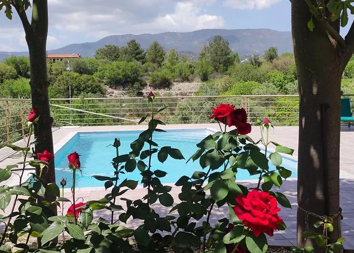 Roses Villa